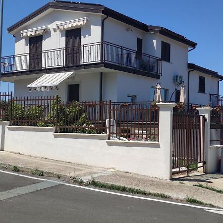 Alba De Mar B&B Roseto Capo Spulico Exterior photo
