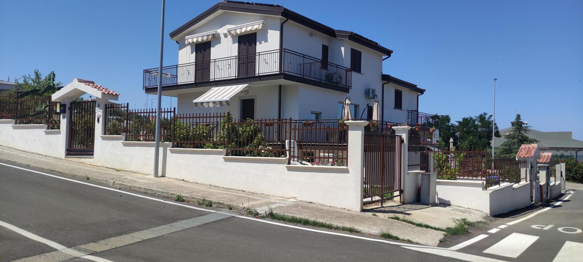 Alba De Mar B&B Roseto Capo Spulico Exterior photo
