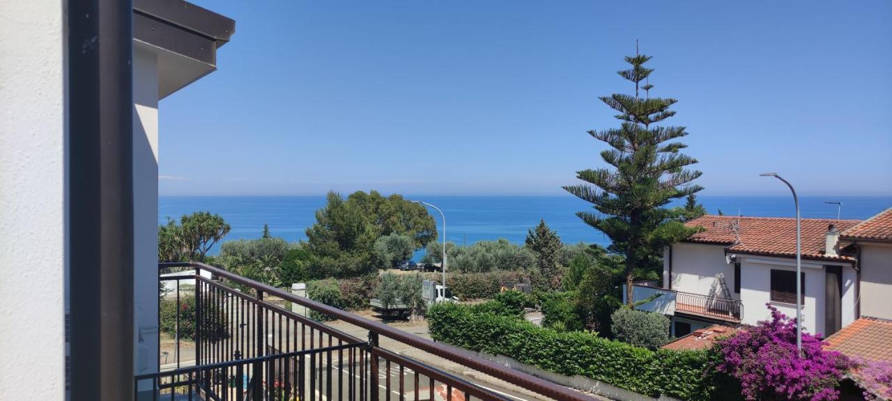 Alba De Mar B&B Roseto Capo Spulico Exterior photo
